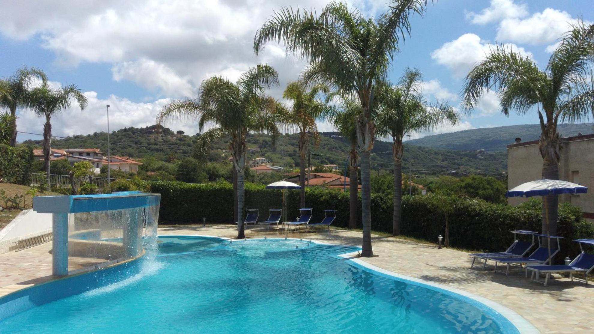 Residence Hotel La Taverna Capo Vaticano Dış mekan fotoğraf