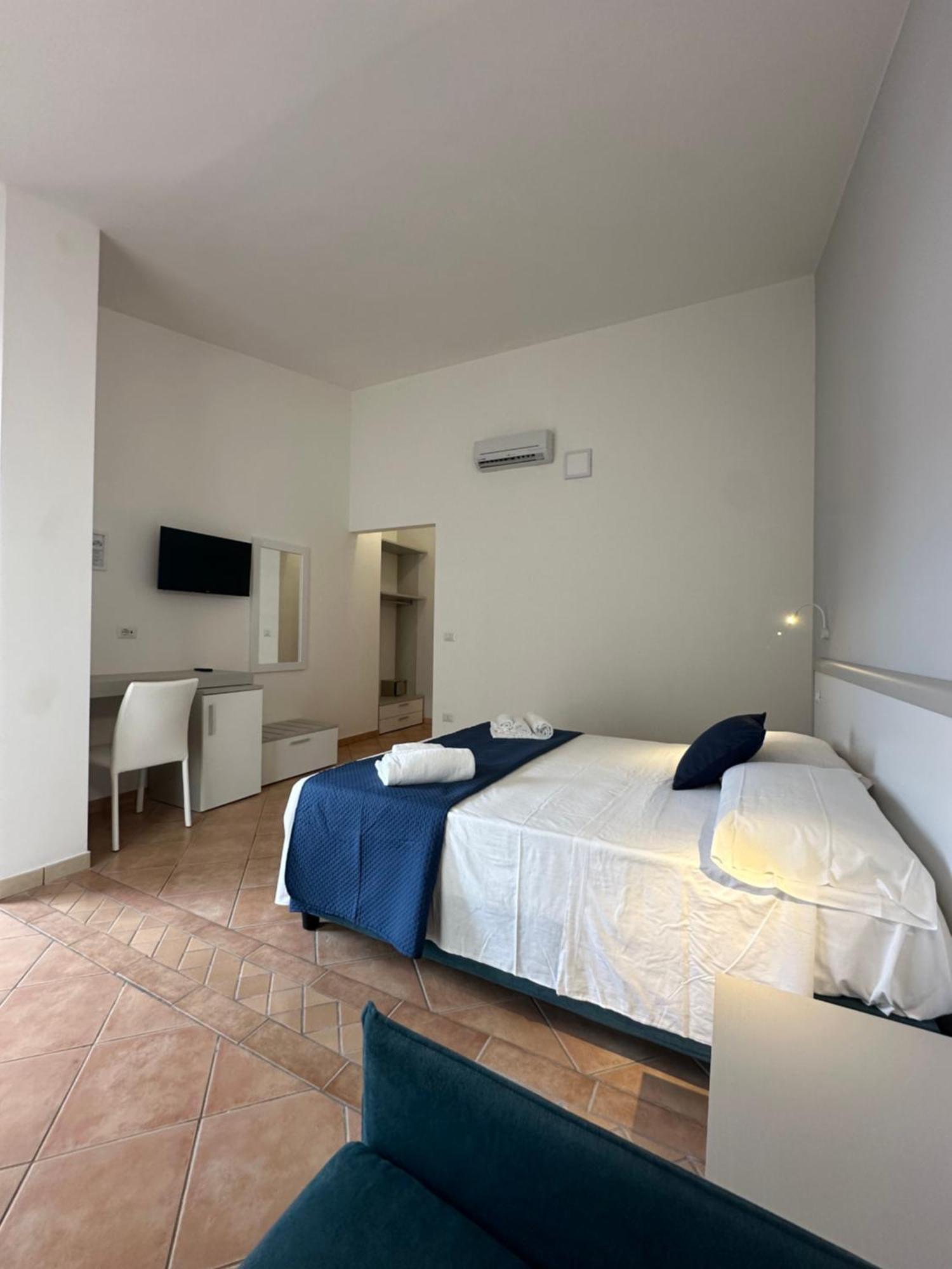Residence Hotel La Taverna Capo Vaticano Dış mekan fotoğraf