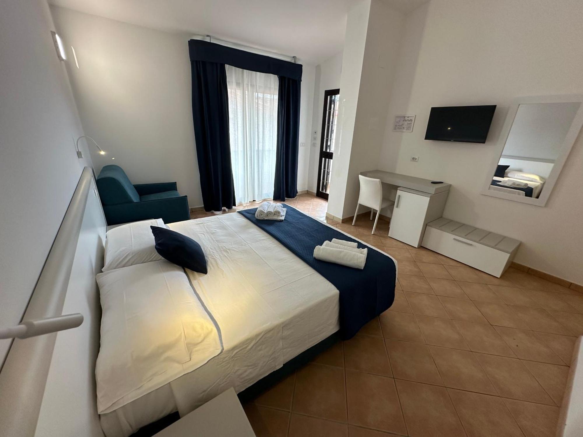 Residence Hotel La Taverna Capo Vaticano Dış mekan fotoğraf