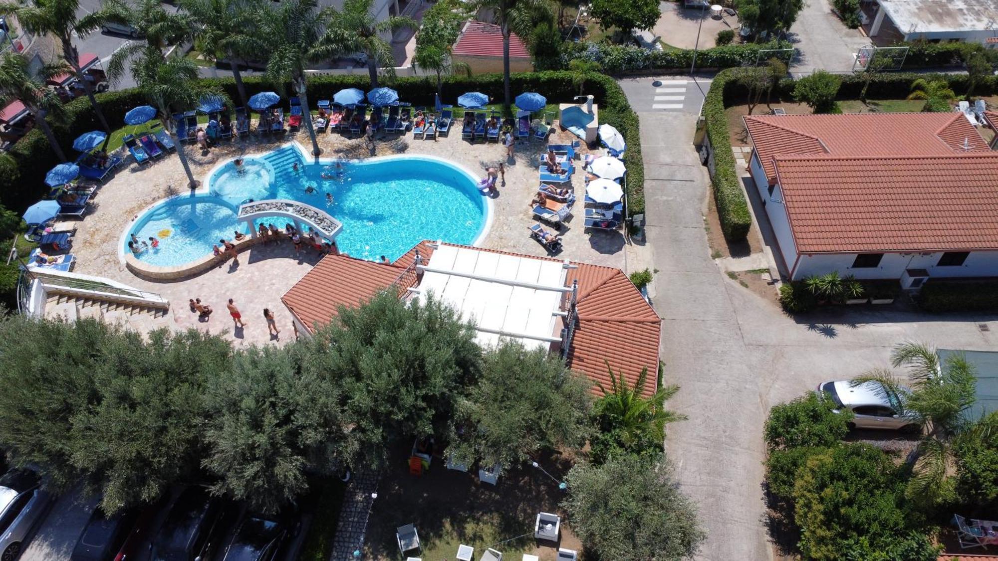 Residence Hotel La Taverna Capo Vaticano Dış mekan fotoğraf