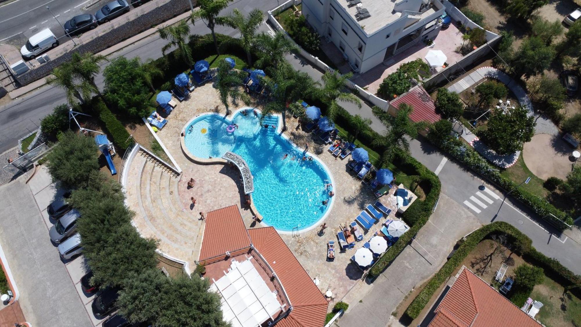 Residence Hotel La Taverna Capo Vaticano Dış mekan fotoğraf